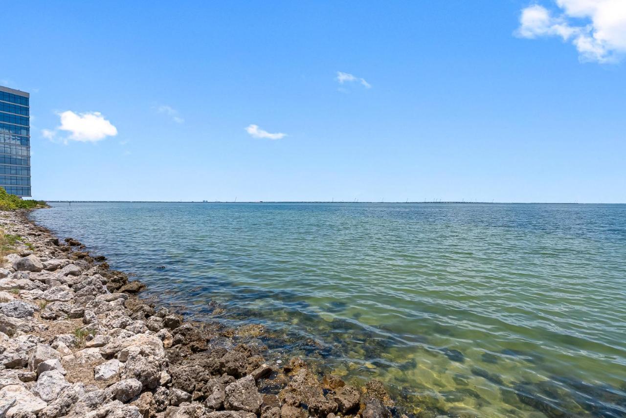 Villa Wake Up To The Ocean Breeze - Enjoy Amazing Views Tampa Exterior foto