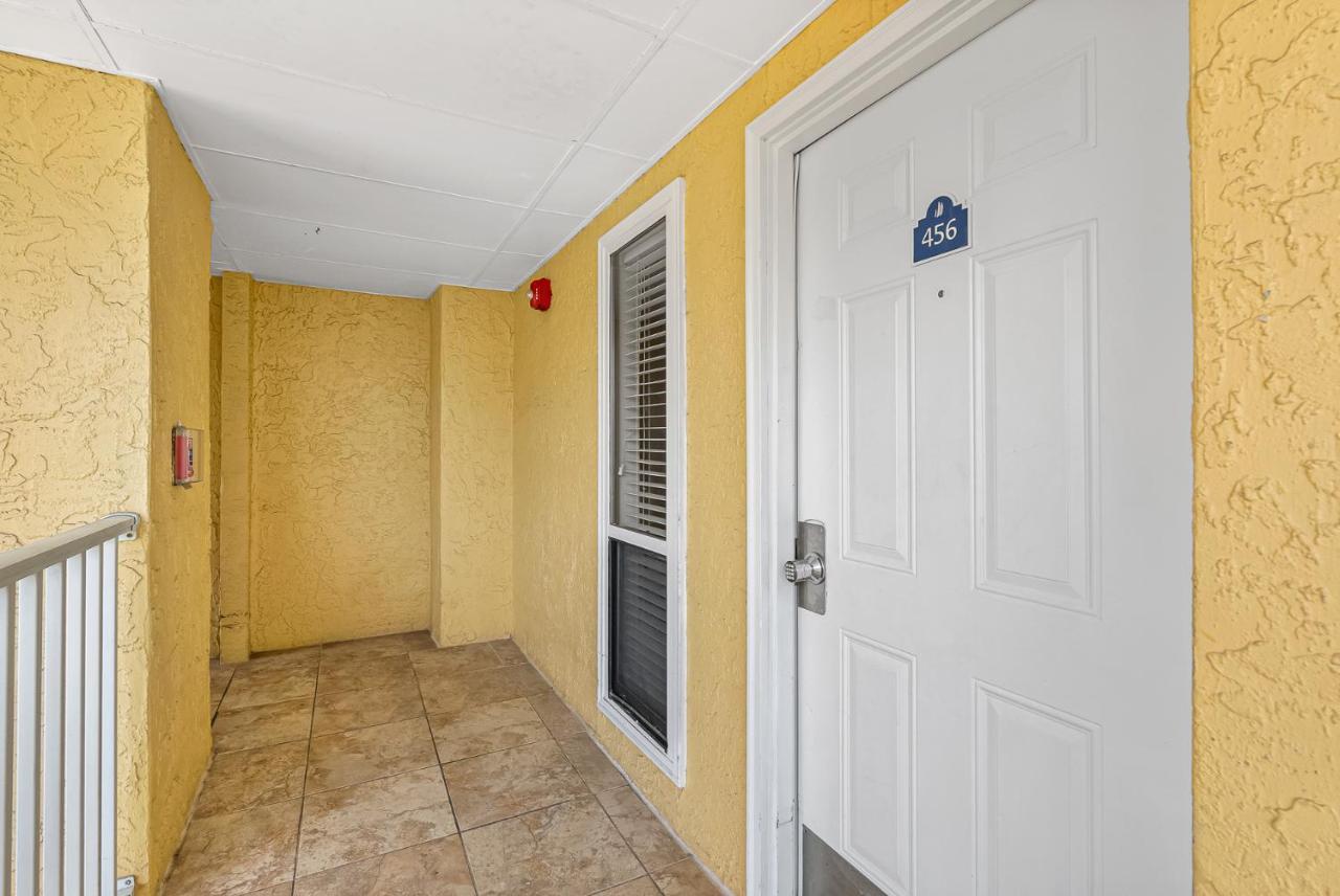 Villa Wake Up To The Ocean Breeze - Enjoy Amazing Views Tampa Exterior foto