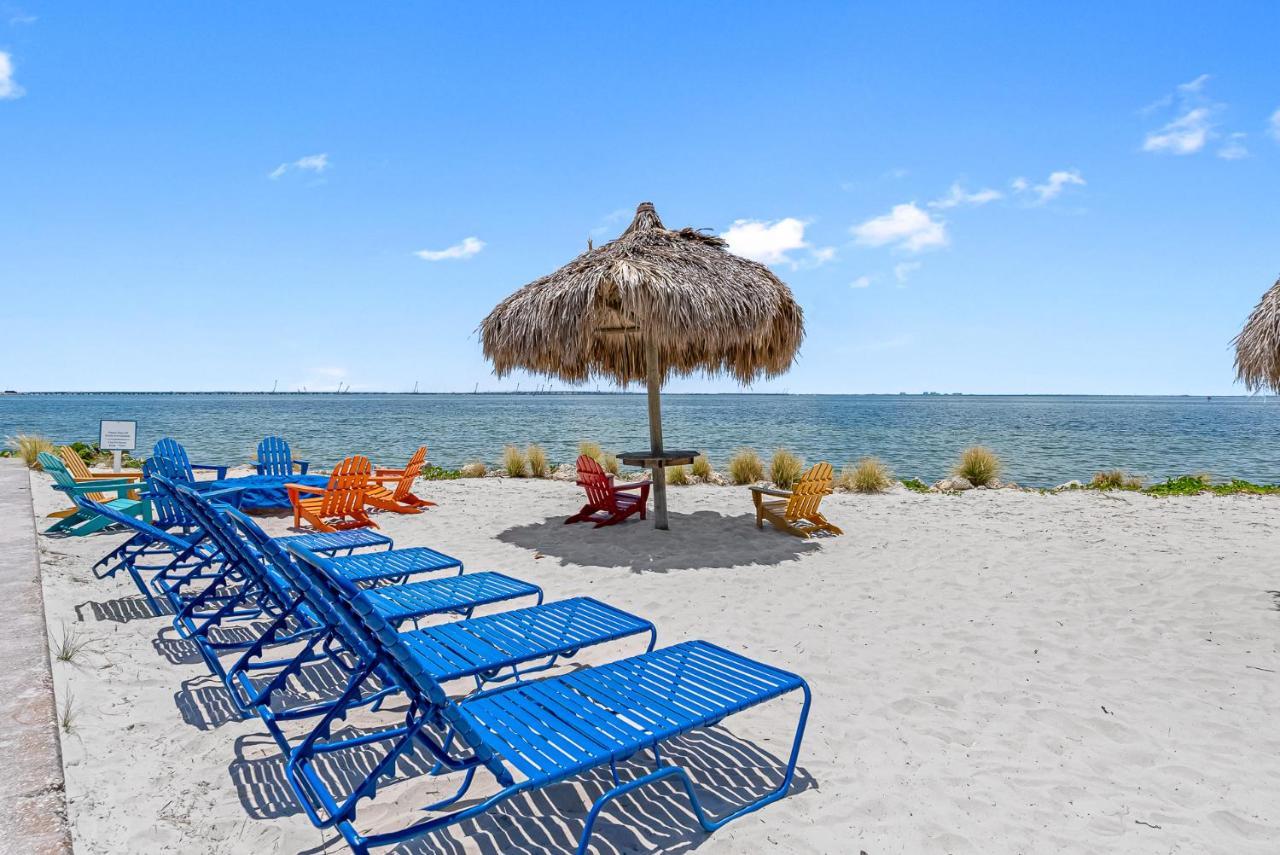 Villa Wake Up To The Ocean Breeze - Enjoy Amazing Views Tampa Exterior foto